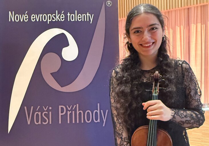 Studentin mit Violine
