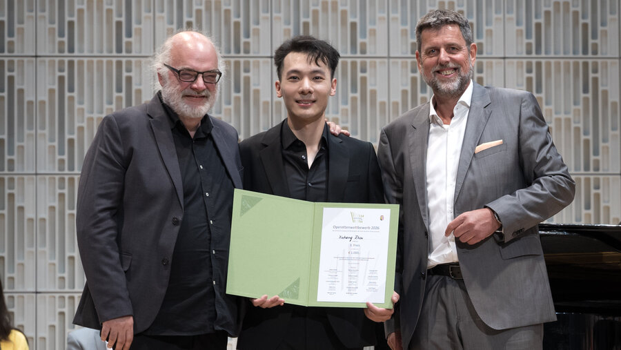 Thomas Kerbl_Xinghang Zhou_Robert Holzer