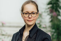 (c) privat