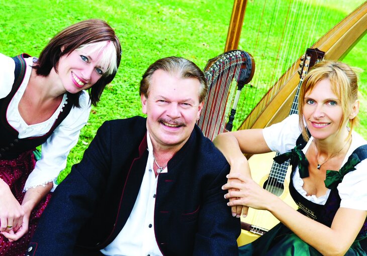Salzburger Saitenklang - Sabine Kraus, Wilfried Scharf und Roswitha Steindl (c) privat
