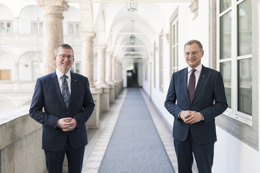 Der zukünftige Rektor der Anton Bruckner Privatuniversität und LH Mag. Thomas Stelzer.