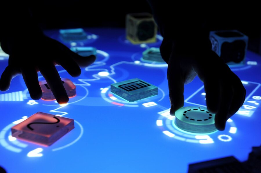 reactable (c) Jorda_Kaltenbrunner_Geiger_Alonso