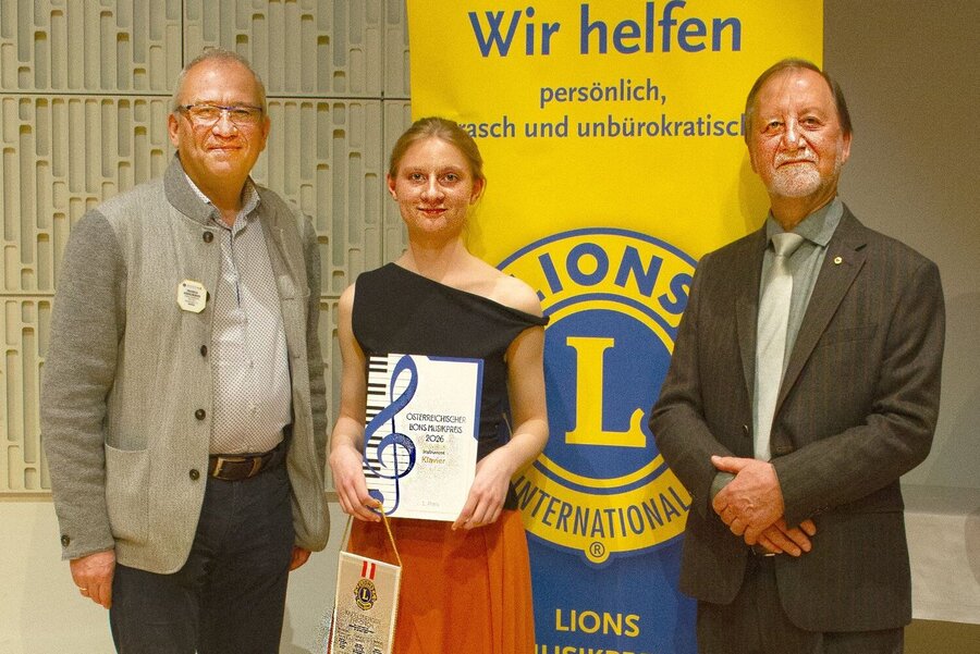 (c) Manfred Holzinger